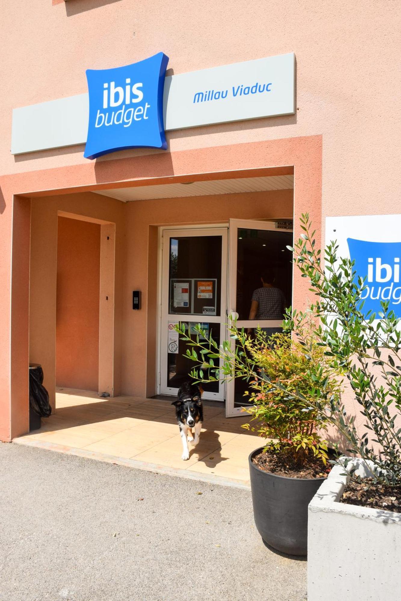 Ibis Budget Millau Viaduc מראה חיצוני תמונה