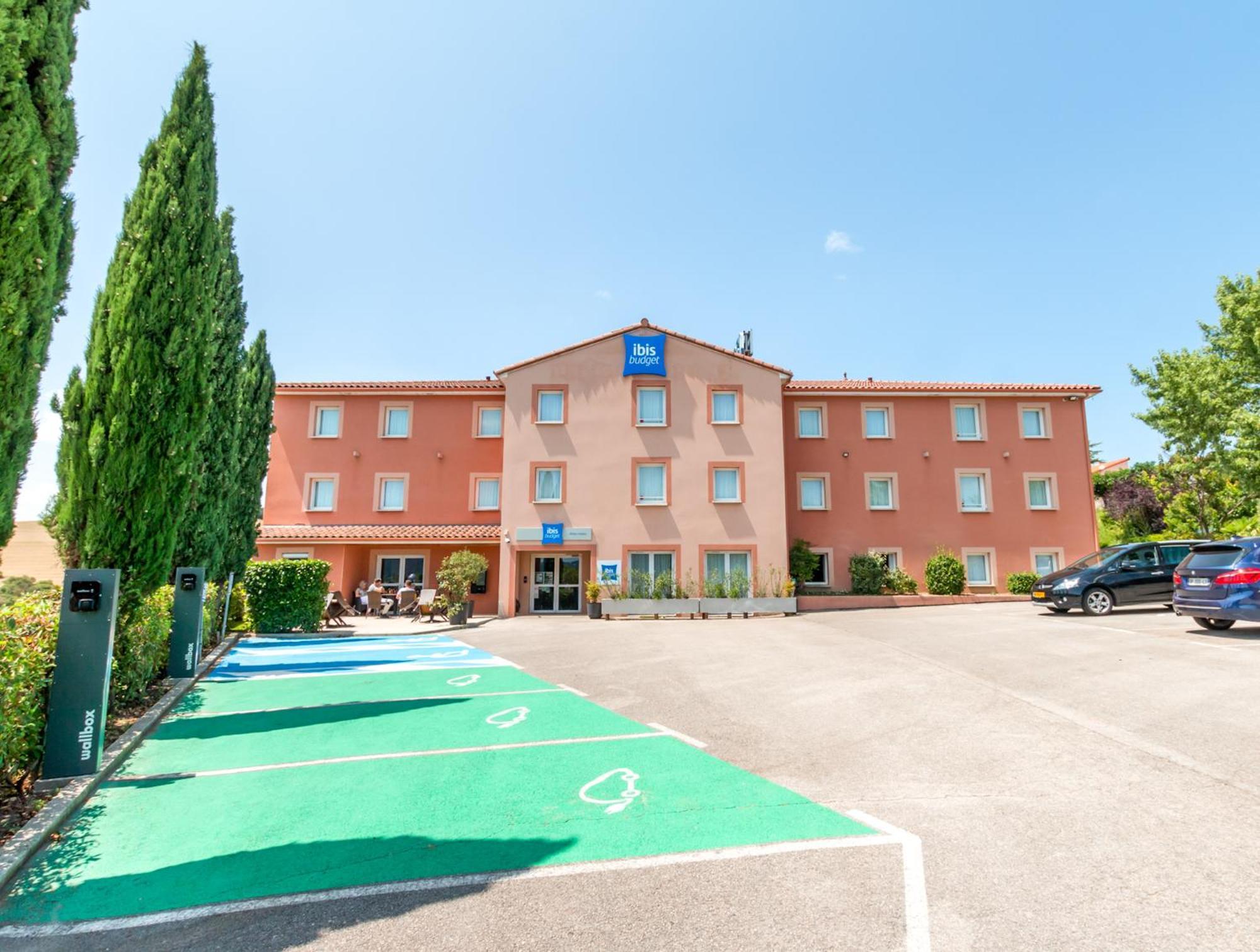 Ibis Budget Millau Viaduc מראה חיצוני תמונה